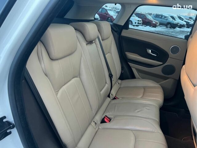 Белый Ленд Ровер Рендж Ровер Эвок, объемом двигателя 2 л и пробегом 68 тыс. км за 23490 $, фото 31 на Automoto.ua