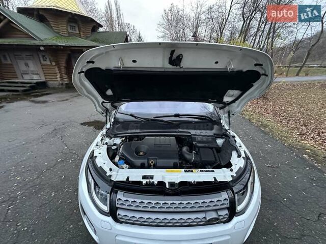 Білий Ленд Ровер Рендж Ровер Евок, об'ємом двигуна 2 л та пробігом 88 тис. км за 19999 $, фото 29 на Automoto.ua