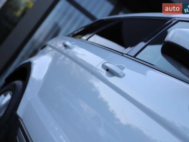 Білий Ленд Ровер Рендж Ровер Евок, об'ємом двигуна 2.2 л та пробігом 94 тис. км за 23899 $, фото 34 на Automoto.ua