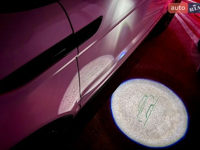 Белый Ленд Ровер Рендж Ровер Эвок, объемом двигателя 2 л и пробегом 184 тыс. км за 22500 $, фото 22 на Automoto.ua