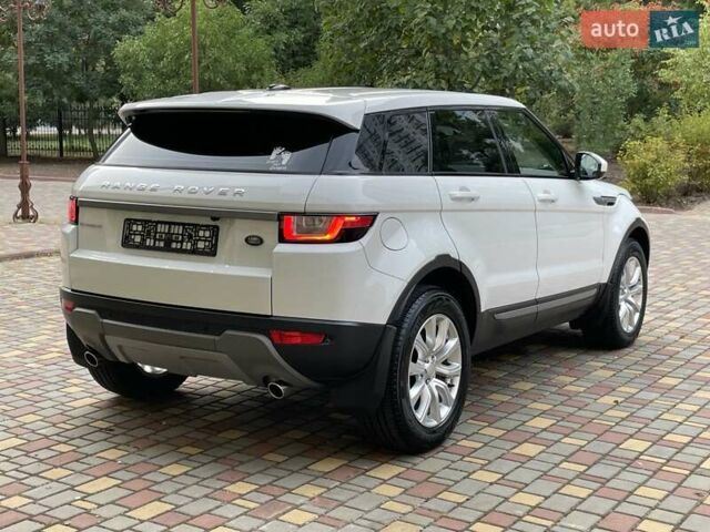 Білий Ленд Ровер Рендж Ровер Евок, об'ємом двигуна 2.18 л та пробігом 60 тис. км за 29700 $, фото 6 на Automoto.ua