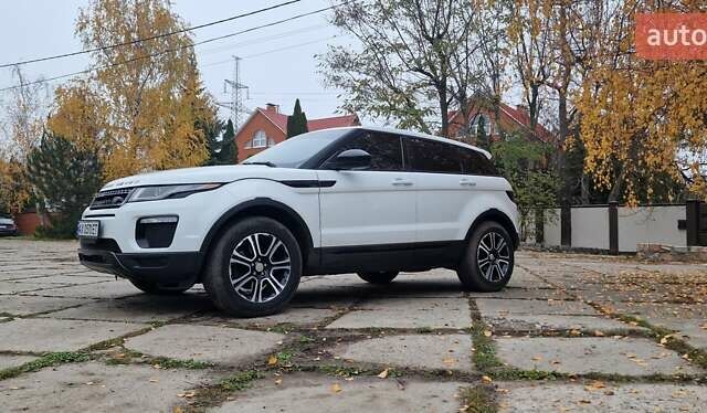 Белый Ленд Ровер Рендж Ровер Эвок, объемом двигателя 2 л и пробегом 86 тыс. км за 26200 $, фото 6 на Automoto.ua