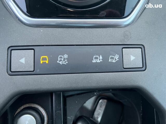 Белый Ленд Ровер Рендж Ровер Эвок, объемом двигателя 2 л и пробегом 68 тыс. км за 23490 $, фото 24 на Automoto.ua