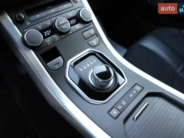 Білий Ленд Ровер Рендж Ровер Евок, об'ємом двигуна 2.2 л та пробігом 94 тис. км за 23899 $, фото 74 на Automoto.ua