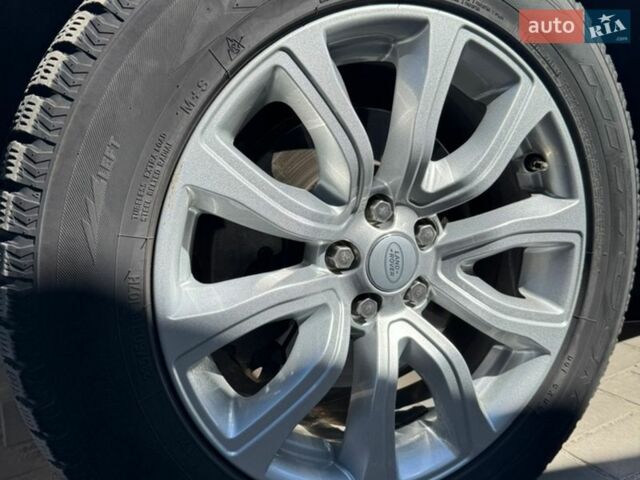 Білий Ленд Ровер Рендж Ровер Евок, об'ємом двигуна 2 л та пробігом 124 тис. км за 20500 $, фото 1 на Automoto.ua