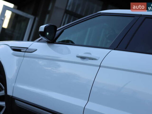 Білий Ленд Ровер Рендж Ровер Евок, об'ємом двигуна 2.2 л та пробігом 94 тис. км за 23899 $, фото 69 на Automoto.ua