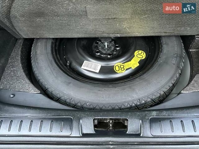 Білий Ленд Ровер Рендж Ровер Евок, об'ємом двигуна 2 л та пробігом 88 тис. км за 19999 $, фото 9 на Automoto.ua