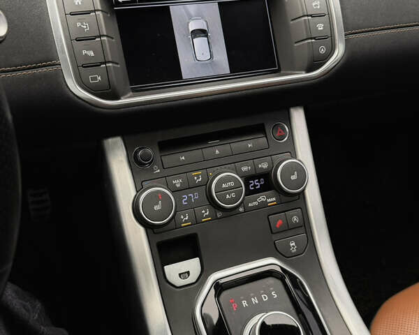 Білий Ленд Ровер Рендж Ровер Евок, об'ємом двигуна 2 л та пробігом 122 тис. км за 26000 $, фото 25 на Automoto.ua