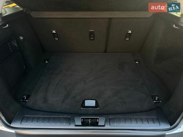 Білий Ленд Ровер Рендж Ровер Евок, об'ємом двигуна 2 л та пробігом 159 тис. км за 18999 $, фото 22 на Automoto.ua