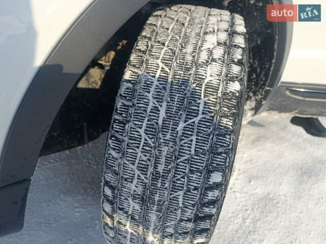 Белый Ленд Ровер Рендж Ровер Эвок, объемом двигателя 2 л и пробегом 87 тыс. км за 22900 $, фото 4 на Automoto.ua