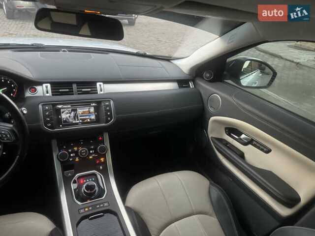 Белый Ленд Ровер Рендж Ровер Эвок, объемом двигателя 2 л и пробегом 150 тыс. км за 14800 $, фото 33 на Automoto.ua