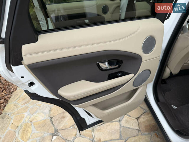 Белый Ленд Ровер Рендж Ровер Эвок, объемом двигателя 2 л и пробегом 56 тыс. км за 21300 $, фото 20 на Automoto.ua