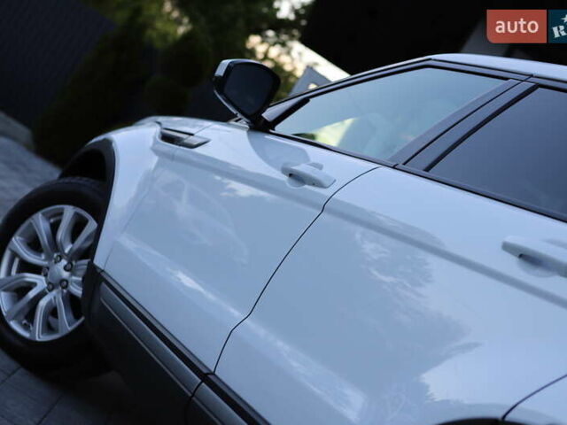 Білий Ленд Ровер Рендж Ровер Евок, об'ємом двигуна 2.2 л та пробігом 94 тис. км за 23899 $, фото 66 на Automoto.ua