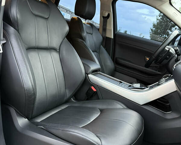 Белый Ленд Ровер Рендж Ровер Эвок, объемом двигателя 2.2 л и пробегом 90 тыс. км за 22999 $, фото 20 на Automoto.ua