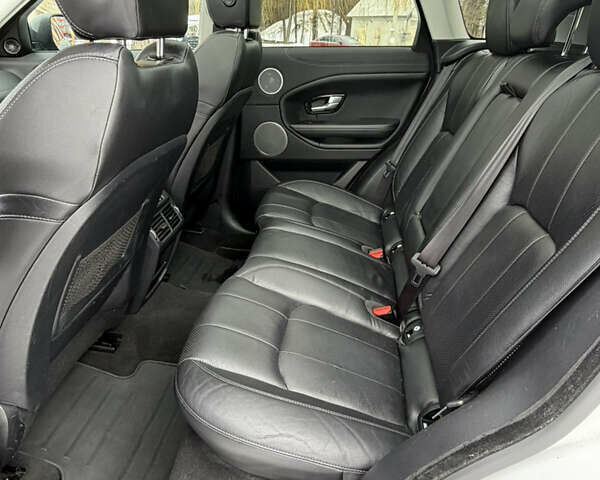 Белый Ленд Ровер Рендж Ровер Эвок, объемом двигателя 2.01 л и пробегом 206 тыс. км за 16900 $, фото 21 на Automoto.ua