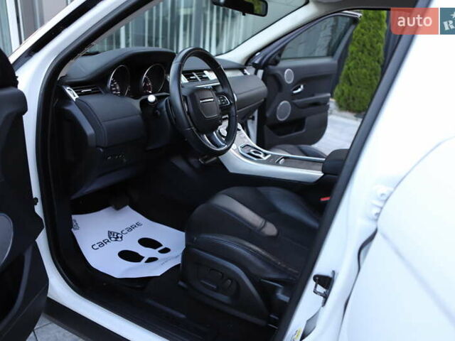 Білий Ленд Ровер Рендж Ровер Евок, об'ємом двигуна 2.2 л та пробігом 94 тис. км за 23899 $, фото 104 на Automoto.ua