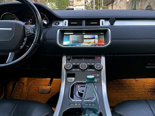 Белый Ленд Ровер Рендж Ровер Эвок, объемом двигателя 2 л и пробегом 154 тыс. км за 25500 $, фото 12 на Automoto.ua