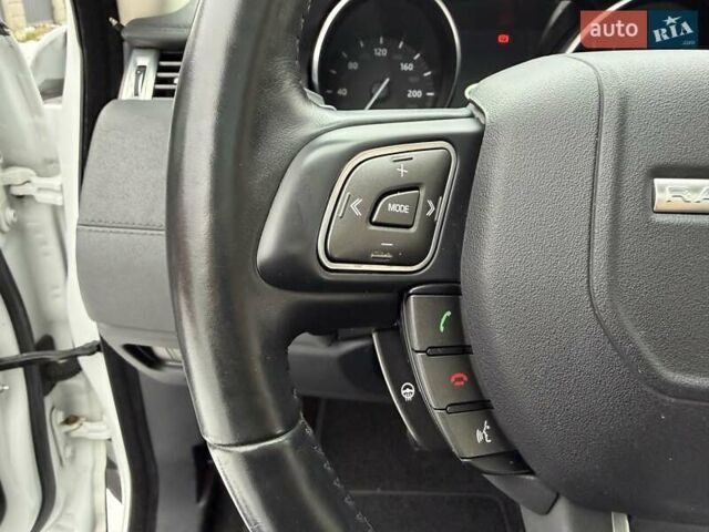 Білий Ленд Ровер Рендж Ровер Евок, об'ємом двигуна 2.18 л та пробігом 83 тис. км за 22500 $, фото 20 на Automoto.ua