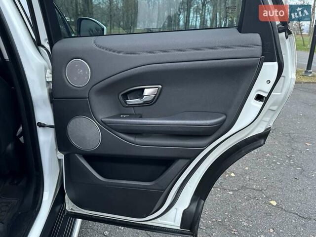 Білий Ленд Ровер Рендж Ровер Евок, об'ємом двигуна 2 л та пробігом 88 тис. км за 19999 $, фото 21 на Automoto.ua