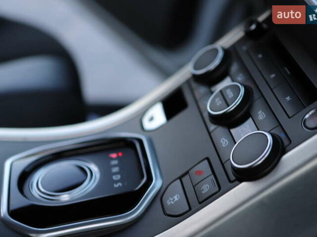 Білий Ленд Ровер Рендж Ровер Евок, об'ємом двигуна 2.2 л та пробігом 94 тис. км за 23899 $, фото 114 на Automoto.ua