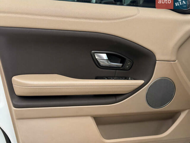 Білий Ленд Ровер Рендж Ровер Евок, об'ємом двигуна 2 л та пробігом 68 тис. км за 20990 $, фото 12 на Automoto.ua