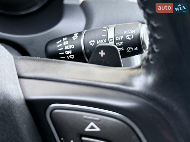 Білий Ленд Ровер Рендж Ровер Евок, об'ємом двигуна 2.18 л та пробігом 185 тис. км за 21000 $, фото 25 на Automoto.ua