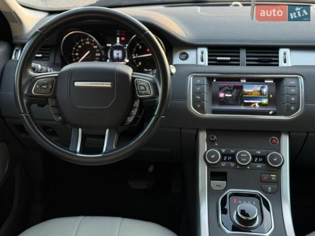 Білий Ленд Ровер Рендж Ровер Евок, об'ємом двигуна 2 л та пробігом 159 тис. км за 18999 $, фото 36 на Automoto.ua