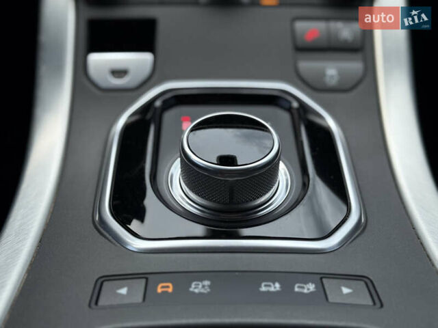 Белый Ленд Ровер Рендж Ровер Эвок, объемом двигателя 2.2 л и пробегом 90 тыс. км за 22999 $, фото 24 на Automoto.ua