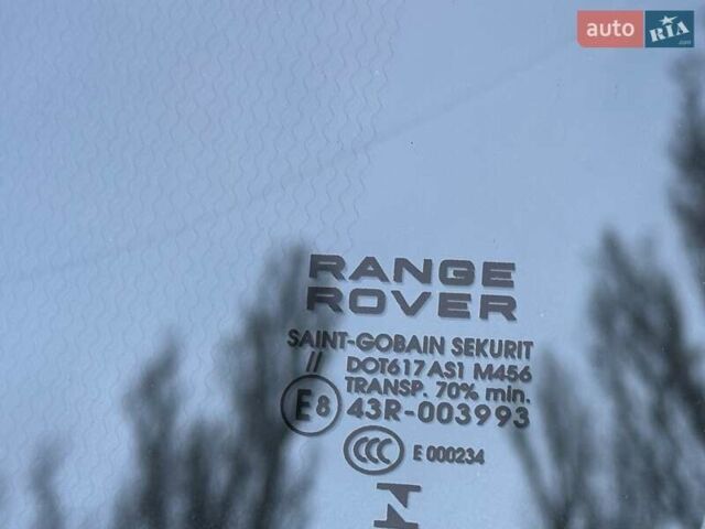Білий Ленд Ровер Рендж Ровер Евок, об'ємом двигуна 2 л та пробігом 88 тис. км за 19999 $, фото 27 на Automoto.ua