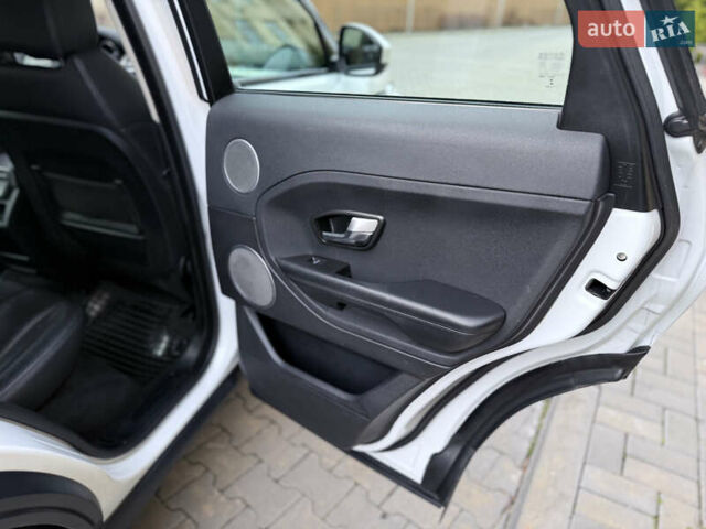 Білий Ленд Ровер Рендж Ровер Евок, об'ємом двигуна 2.18 л та пробігом 185 тис. км за 21000 $, фото 103 на Automoto.ua