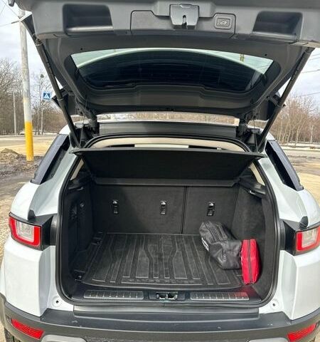 Білий Ленд Ровер Рендж Ровер Евок, об'ємом двигуна 2 л та пробігом 103 тис. км за 19000 $, фото 13 на Automoto.ua