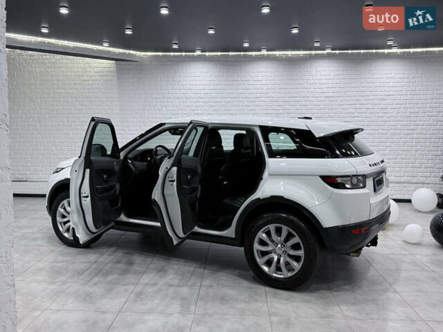 Білий Ленд Ровер Рендж Ровер Евок, об'ємом двигуна 2.18 л та пробігом 185 тис. км за 21000 $, фото 10 на Automoto.ua