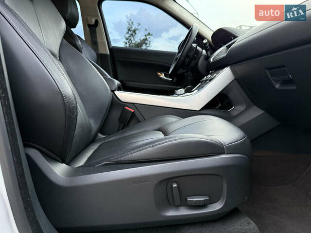 Белый Ленд Ровер Рендж Ровер Эвок, объемом двигателя 2.2 л и пробегом 90 тыс. км за 22999 $, фото 21 на Automoto.ua