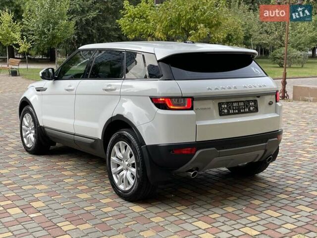 Білий Ленд Ровер Рендж Ровер Евок, об'ємом двигуна 2.18 л та пробігом 60 тис. км за 29700 $, фото 4 на Automoto.ua