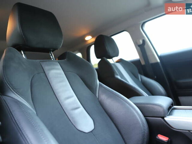 Білий Ленд Ровер Рендж Ровер Евок, об'ємом двигуна 2.2 л та пробігом 94 тис. км за 23899 $, фото 94 на Automoto.ua