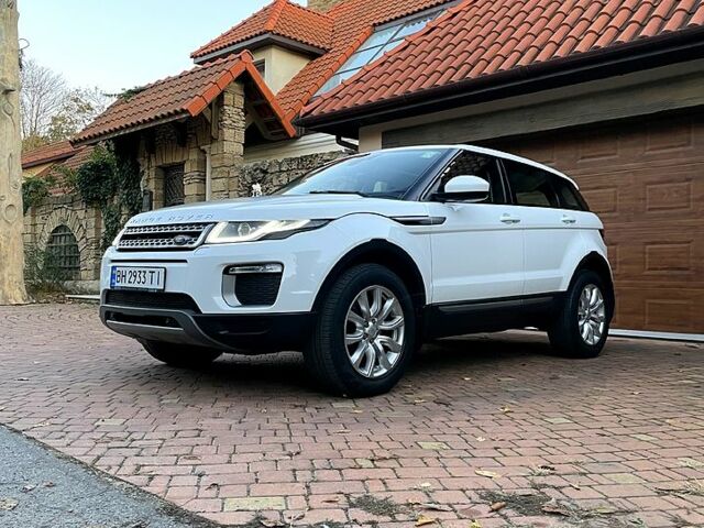 Белый Ленд Ровер Рендж Ровер Эвок, объемом двигателя 2 л и пробегом 154 тыс. км за 25500 $, фото 4 на Automoto.ua
