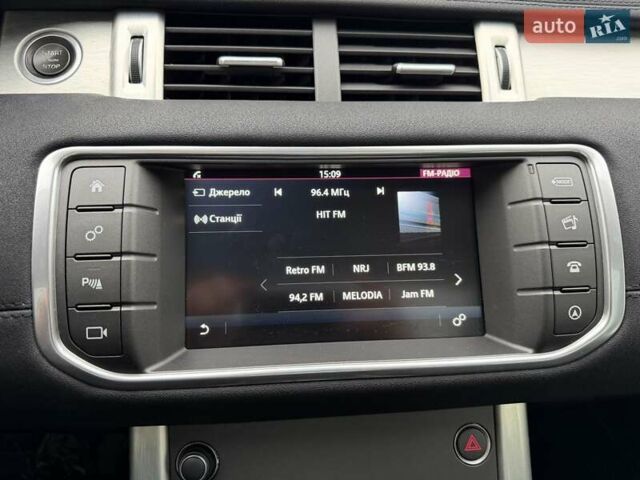 Білий Ленд Ровер Рендж Ровер Евок, об'ємом двигуна 2.18 л та пробігом 83 тис. км за 22500 $, фото 35 на Automoto.ua