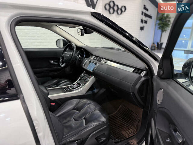 Білий Ленд Ровер Рендж Ровер Евок, об'ємом двигуна 2.18 л та пробігом 185 тис. км за 21000 $, фото 13 на Automoto.ua