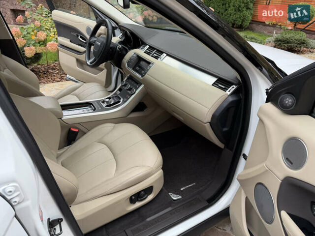 Белый Ленд Ровер Рендж Ровер Эвок, объемом двигателя 2 л и пробегом 56 тыс. км за 21300 $, фото 15 на Automoto.ua