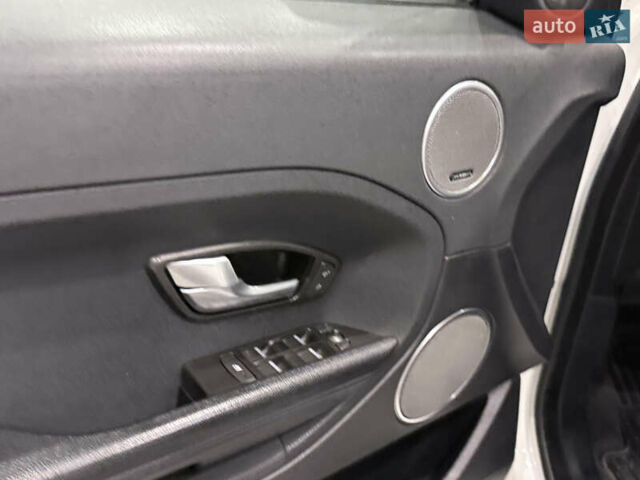 Білий Ленд Ровер Рендж Ровер Евок, об'ємом двигуна 2.18 л та пробігом 185 тис. км за 21000 $, фото 56 на Automoto.ua