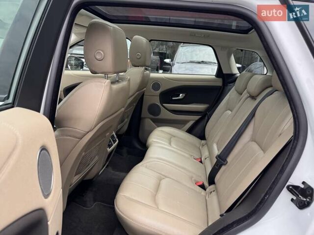 Білий Ленд Ровер Рендж Ровер Евок, об'ємом двигуна 2.18 л та пробігом 97 тис. км за 23900 $, фото 11 на Automoto.ua