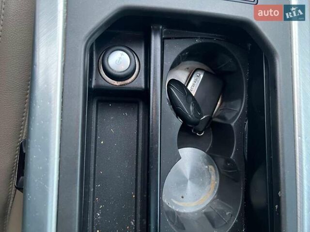 Белый Ленд Ровер Рендж Ровер Эвок, объемом двигателя 2 л и пробегом 68 тыс. км за 23490 $, фото 25 на Automoto.ua