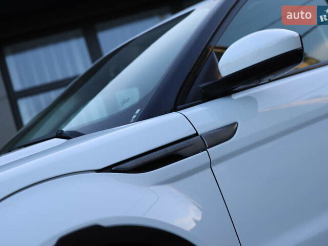 Білий Ленд Ровер Рендж Ровер Евок, об'ємом двигуна 2.2 л та пробігом 94 тис. км за 23899 $, фото 11 на Automoto.ua