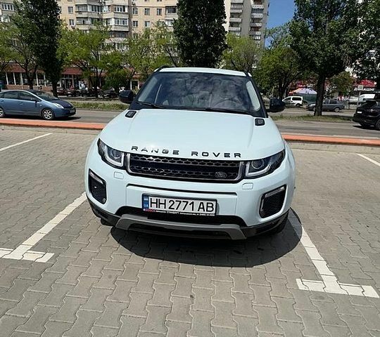 Білий Ленд Ровер Рендж Ровер Евок, об'ємом двигуна 2 л та пробігом 98 тис. км за 23000 $, фото 1 на Automoto.ua
