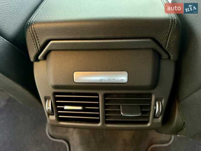 Белый Ленд Ровер Рендж Ровер Эвок, объемом двигателя 2 л и пробегом 90 тыс. км за 19850 $, фото 65 на Automoto.ua