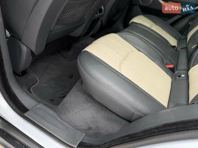 Білий Ленд Ровер Рендж Ровер Евок, об'ємом двигуна 2 л та пробігом 147 тис. км за 23500 $, фото 50 на Automoto.ua