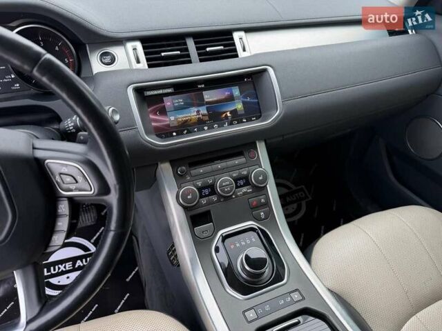 Білий Ленд Ровер Рендж Ровер Евок, об'ємом двигуна 2 л та пробігом 147 тис. км за 23500 $, фото 66 на Automoto.ua