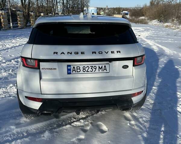 Білий Ленд Ровер Рендж Ровер Евок, об'ємом двигуна 2 л та пробігом 158 тис. км за 24000 $, фото 7 на Automoto.ua