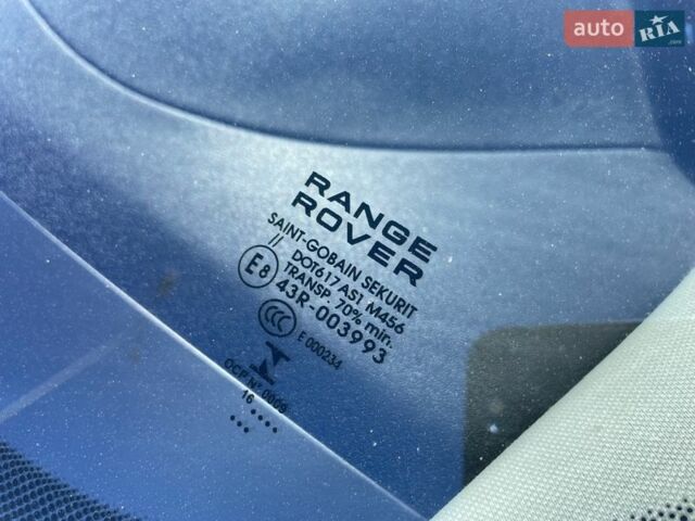 Белый Ленд Ровер Рендж Ровер Эвок, объемом двигателя 0 л и пробегом 180 тыс. км за 18500 $, фото 9 на Automoto.ua