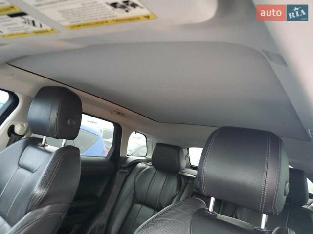 Белый Ленд Ровер Рендж Ровер Эвок, объемом двигателя 2 л и пробегом 162 тыс. км за 4500 $, фото 12 на Automoto.ua